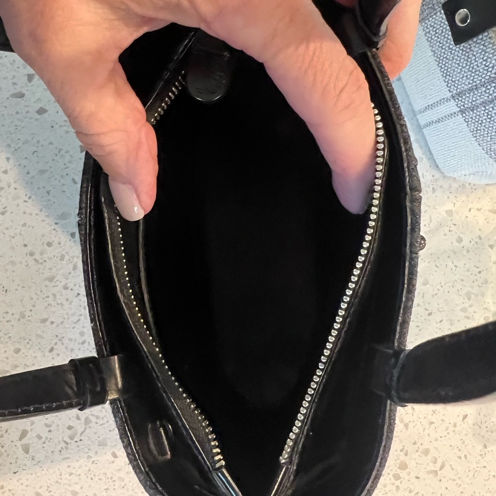 Tod’s WOOL Studded Top-Handle Bag WORN BY PRINCESS CAROLINE in 2022 - Picture 9 of 12